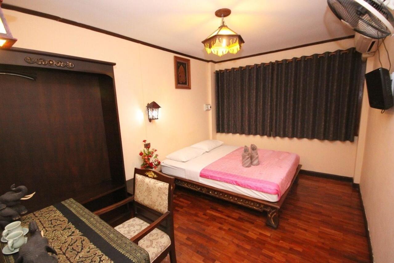 S.K. House 1 Hotel Чиангмай Стая снимка