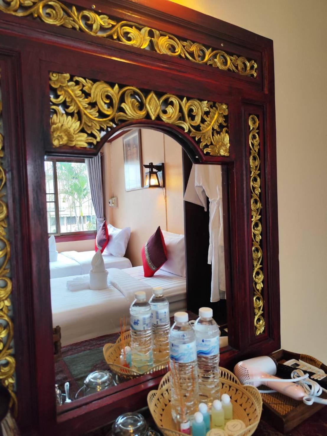 S.K. House 1 Hotel Чиангмай Екстериор снимка
