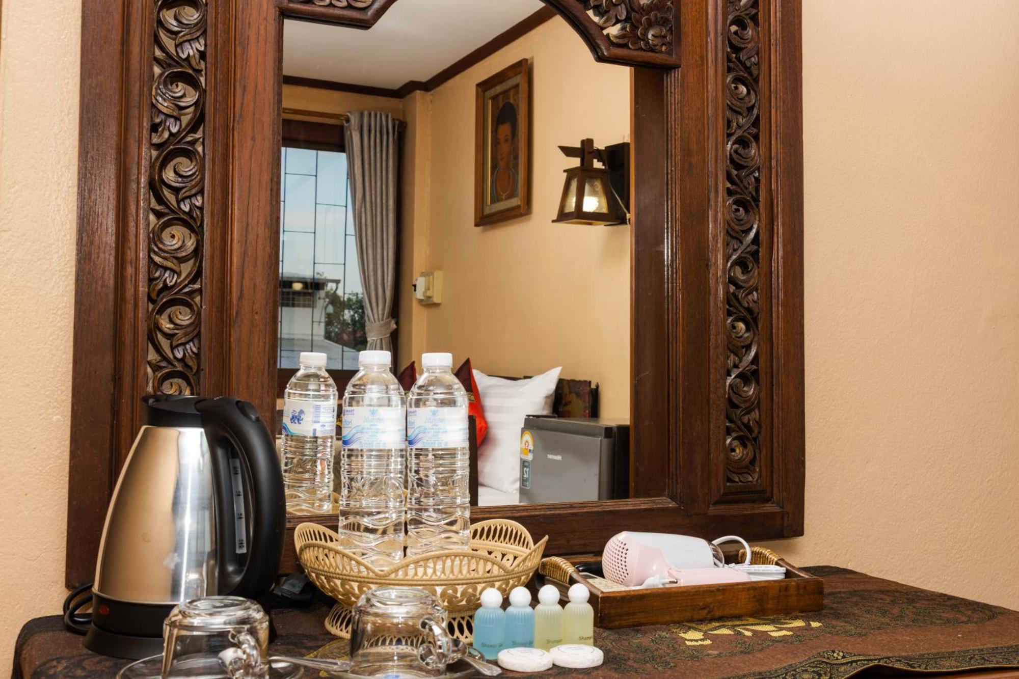 S.K. House 1 Hotel Чиангмай Екстериор снимка