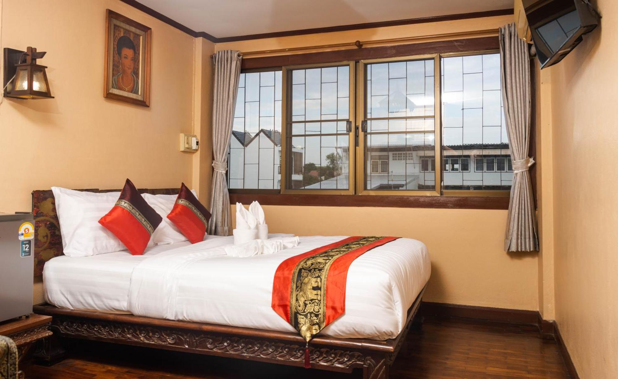 S.K. House 1 Hotel Чиангмай Екстериор снимка