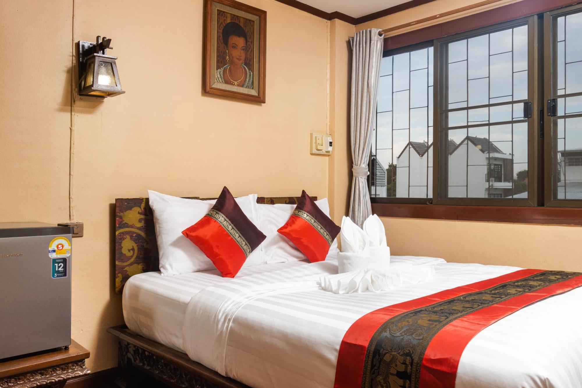 S.K. House 1 Hotel Чиангмай Екстериор снимка