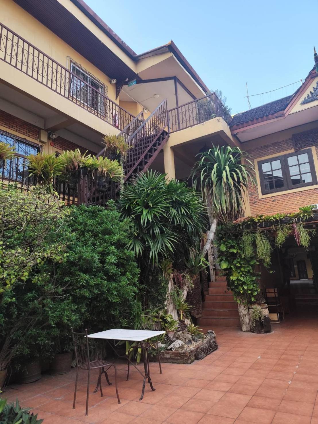 S.K. House 1 Hotel Чиангмай Екстериор снимка