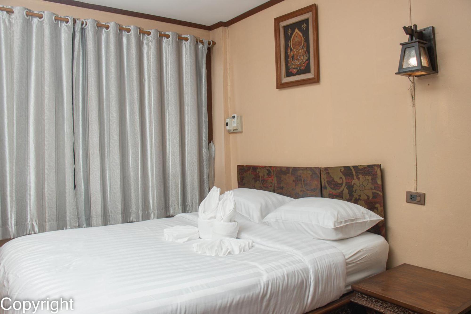 S.K. House 1 Hotel Чиангмай Екстериор снимка